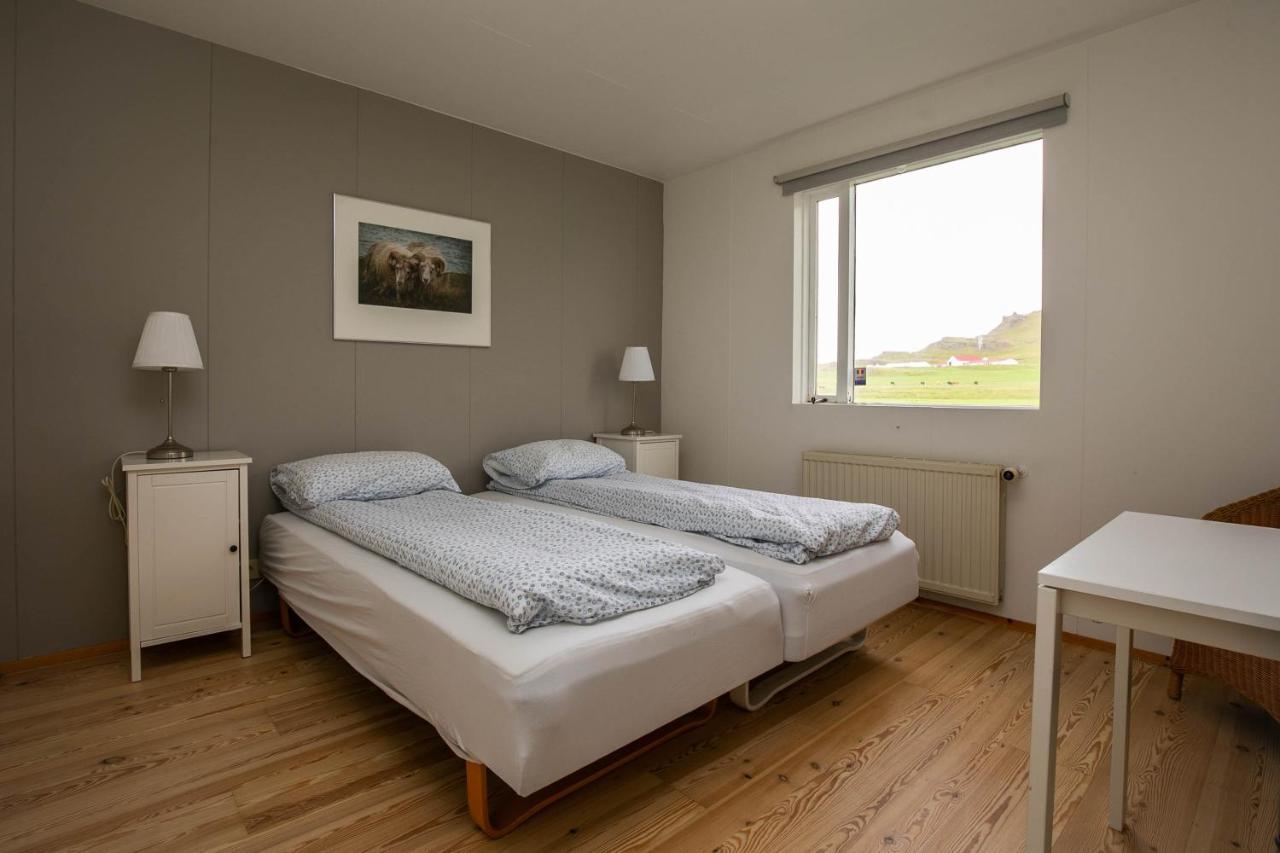 Moar Guesthouse Akranes Bagian luar foto